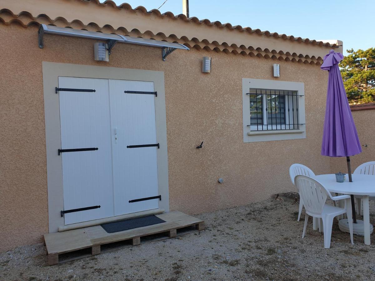 Petite Maison Meublee Entre Avignon Et Carpentras Morieres-les-Avignon Exterior photo